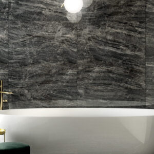 Nero Polished Cosmopolitan