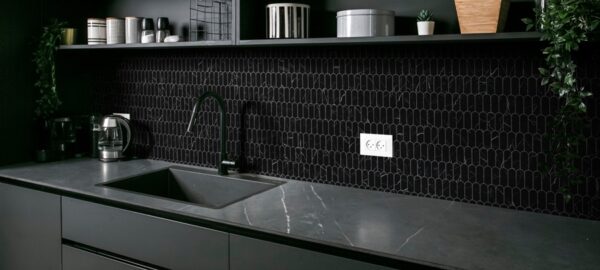 Nero Marquina Look Mix Recycled Glass Feather Mosaic