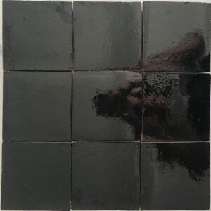 Black Gloss Tavavera