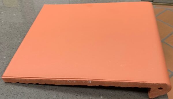 Red-cotto Leuca Matt Bullnose Klinker